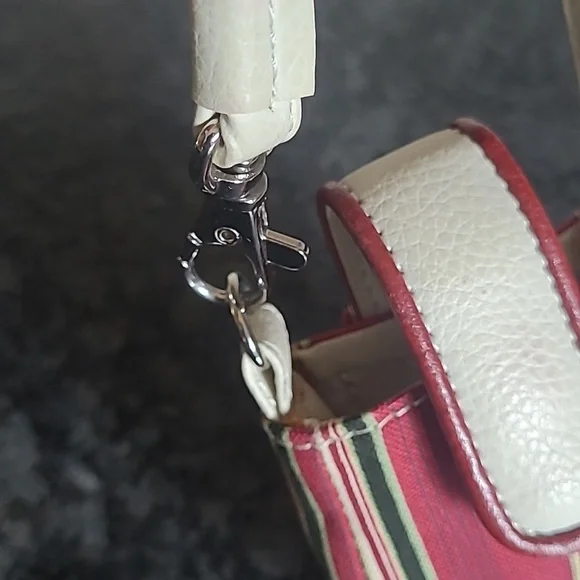 Longaberger Striped ID/Hand Sanitizer Holder - Picture 5 of 13